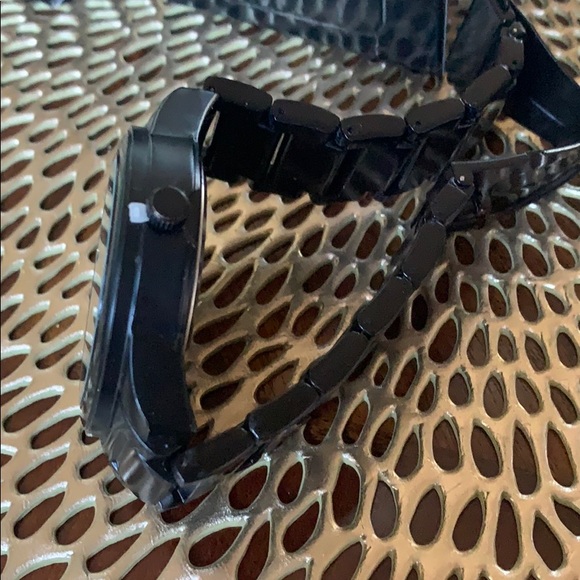 Watch - Picture 2 of 5